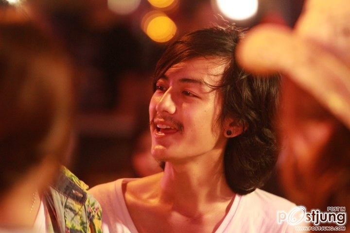 Bom Tana ( บอม - ธนา เอี่ยมนิยม )