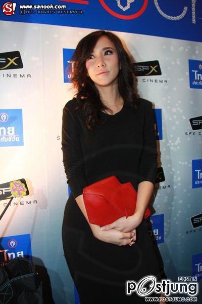 "อั้ม พัชราภา"สวยเริ่ดเจิดจรัส @ไทยประกันชีวิต Crystal Cinema !!!