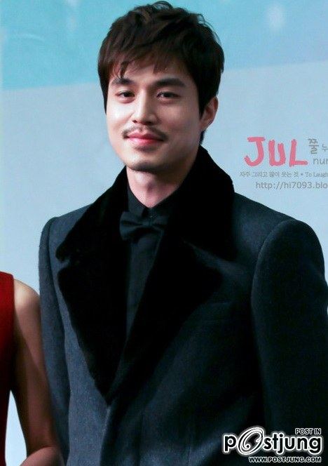 ปากน่า...มากๆ ลี ดอง วุก