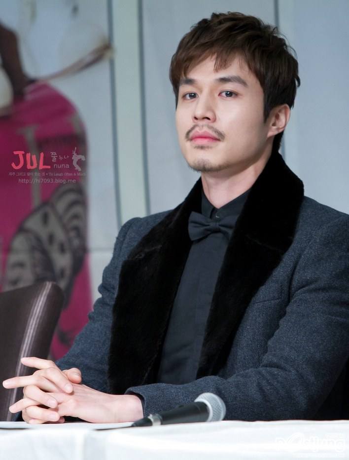 ปากน่า...มากๆ ลี ดอง วุก