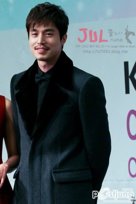 ปากน่า...มากๆ ลี ดอง วุก