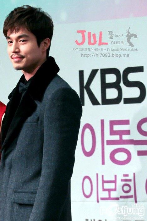 ปากน่า...มากๆ ลี ดอง วุก