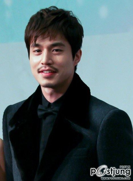 ปากน่า...มากๆ ลี ดอง วุก