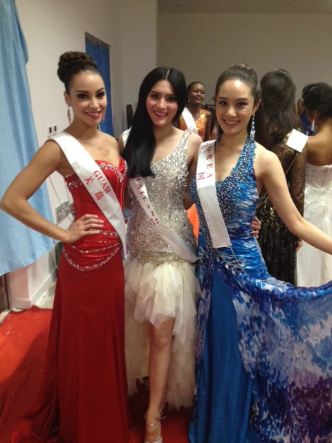 คนละไลค์ เพื่อสาวไทยบนเวที Miss World 2012 : ณฉัตร