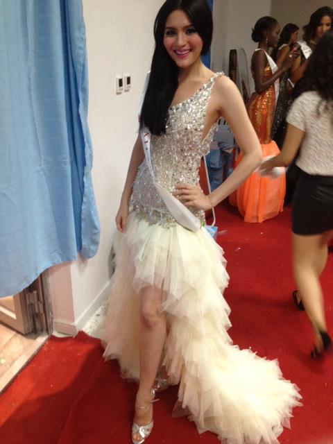 คนละไลค์ เพื่อสาวไทยบนเวที Miss World 2012 : ณฉัตร