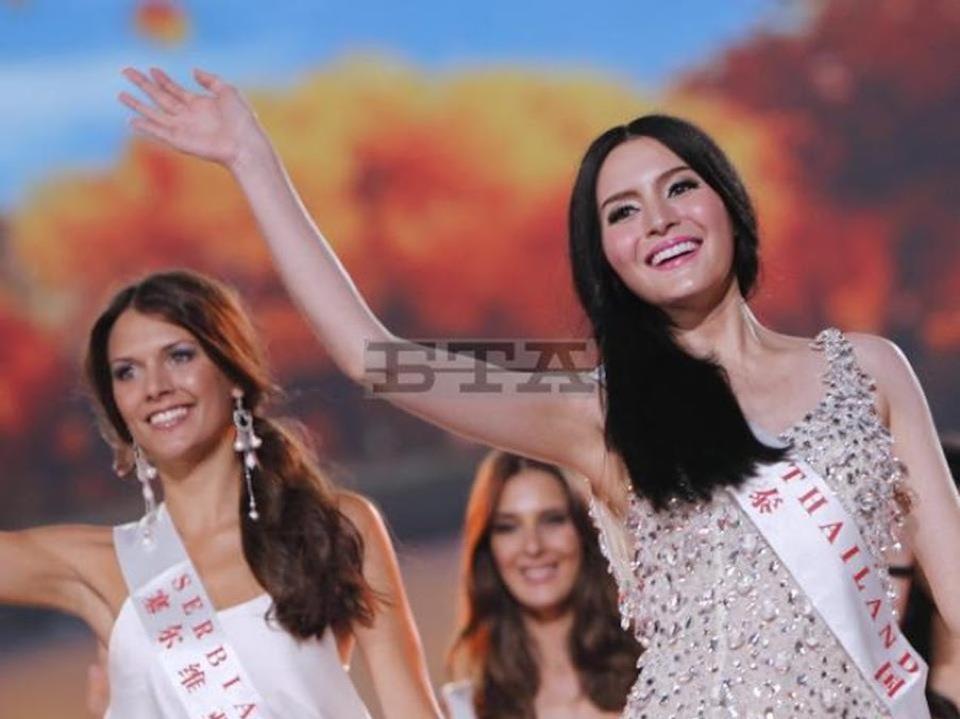 คนละไลค์ เพื่อสาวไทยบนเวที Miss World 2012 : ณฉัตร