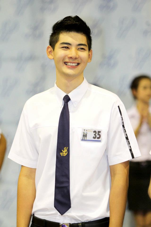 หนุ่ม สาว ดาว/เดือน สวนดุสิต