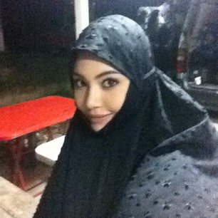 อยากให้ ใหม่ ดาวิกา ปะทะ พิ้งกี้ สาวิกา ลง สาวน้อยในตะเกียงแก้ว ภาค4