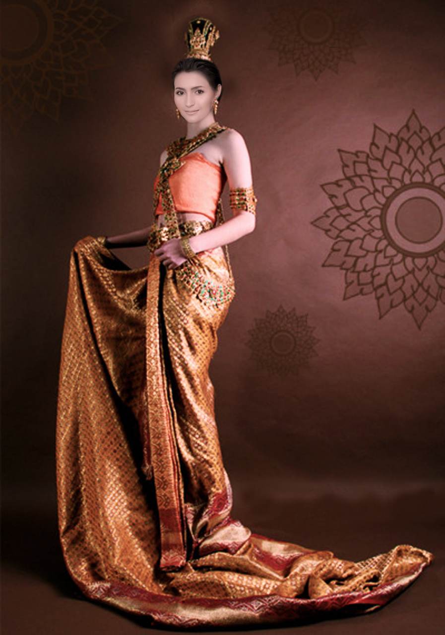 สุดท้าย อยากเห็น ณฉัตร ใส่ชุดไทย เลยทำดูเล่นๆๆ