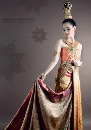 ชุดไทย สร้างสรรค์