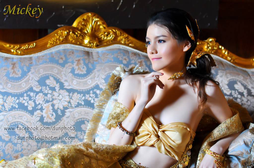 ชุดไทย สร้างสรรค์