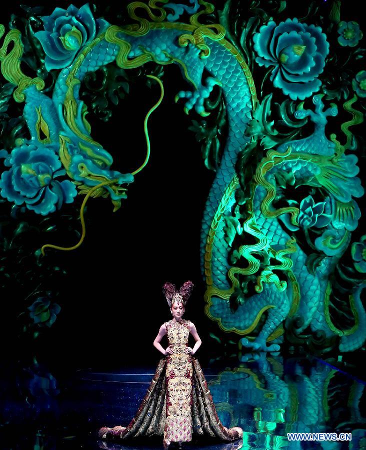 ชุดประจำชาติจีนเริ่ดๆ