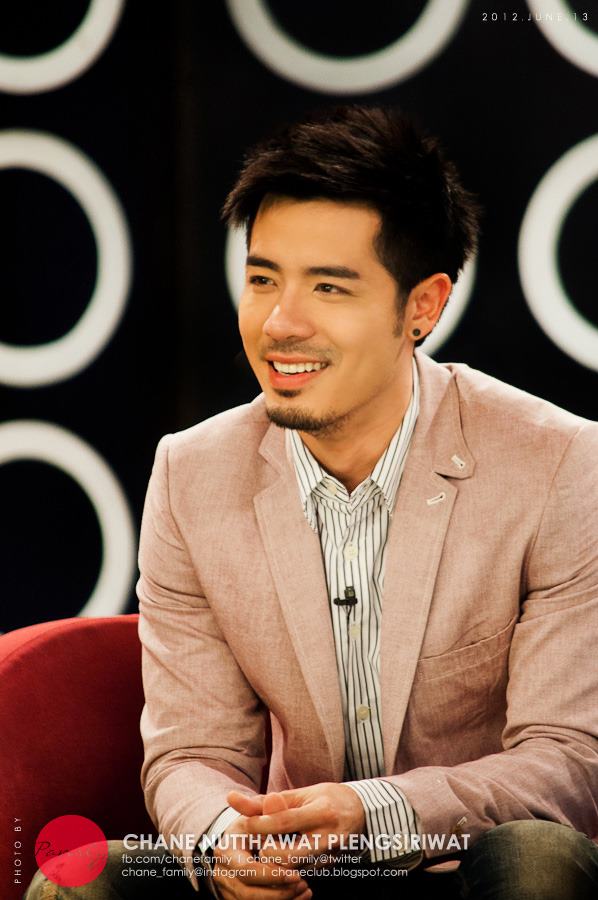 พี่เชนหล่อเน๊อะ