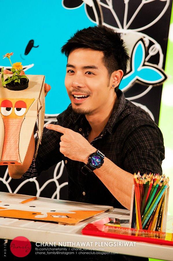 พี่เชนหล่อเน๊อะ