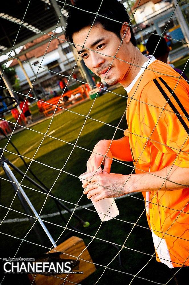 พี่เชนหล่อเน๊อะ