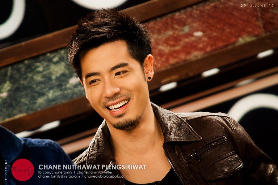 พี่เชนหล่อเน๊อะ