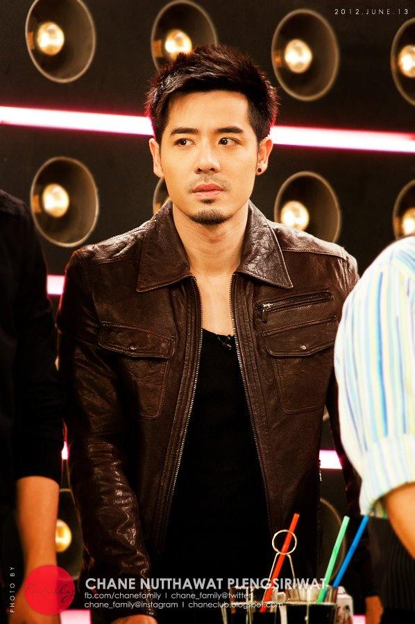 พี่เชนหล่อเน๊อะ