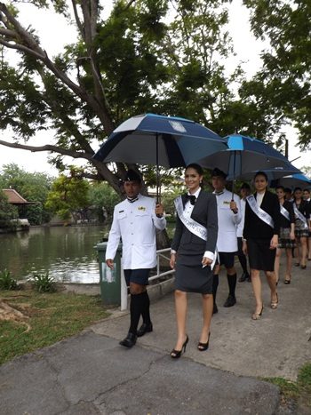 ขอเชิญร่วมโหวตผู้เข้าประกวดนางสาวไทย 2555