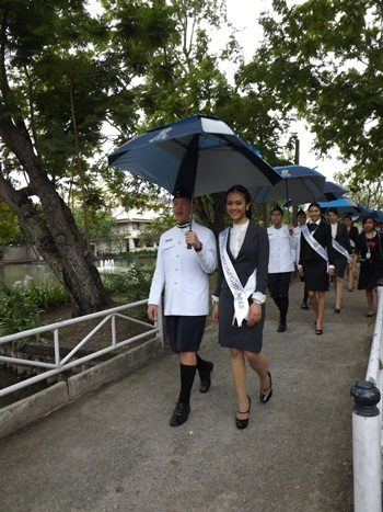 ขอเชิญร่วมโหวตผู้เข้าประกวดนางสาวไทย 2555