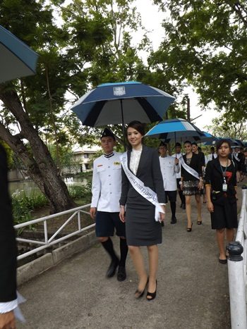 ขอเชิญร่วมโหวตผู้เข้าประกวดนางสาวไทย 2555