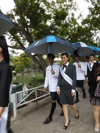 ขอเชิญร่วมโหวตผู้เข้าประกวดนางสาวไทย 2555