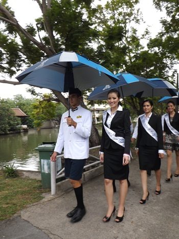 ขอเชิญร่วมโหวตผู้เข้าประกวดนางสาวไทย 2555