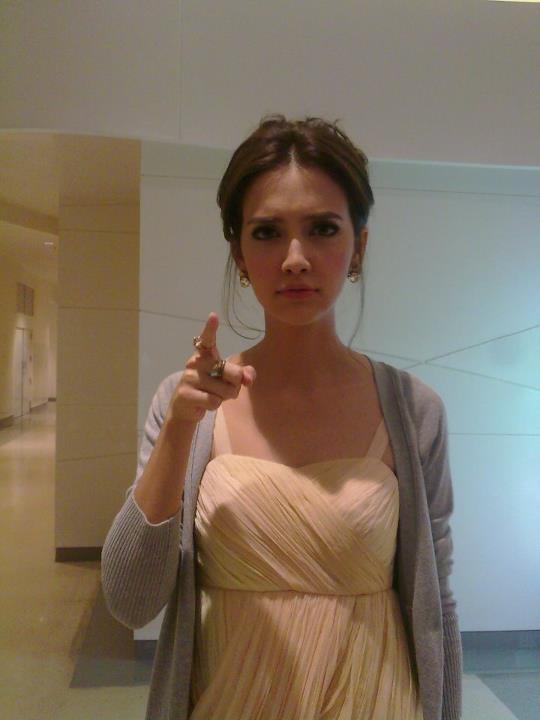 ซาร่า เล็กจ์