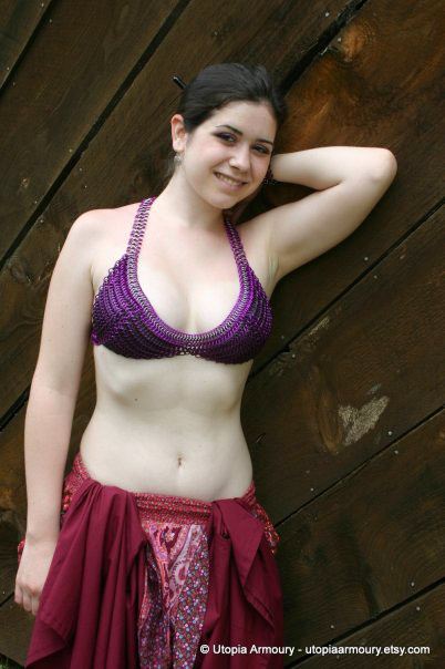 แฟชั่น บิกินี่ สายโซ่สีสดใส เก๋ไก๋เกินห้ามใจ