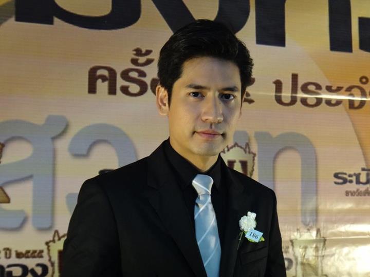 ตั้น-พิเชษฐ์ไชย ผลดี เข้ารับรางวัล"ระฆังทอง"