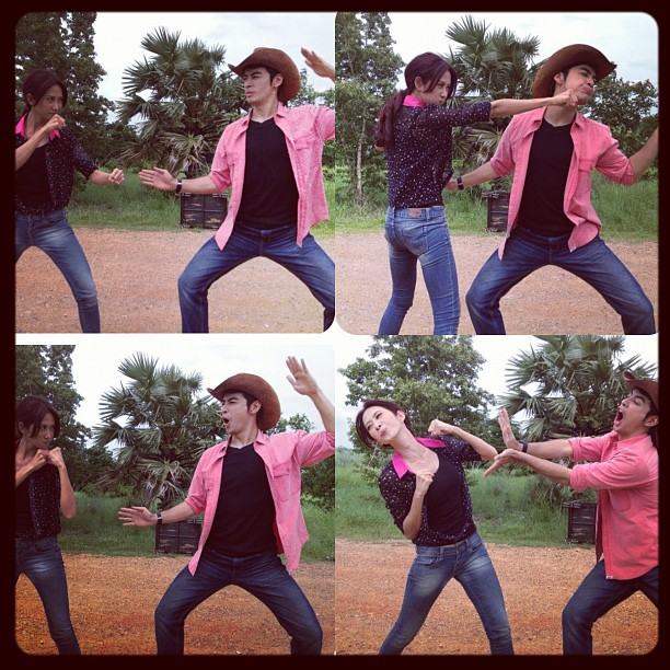 พี่ยุ้ย พี่ออยในพ่อตาปืนโต555