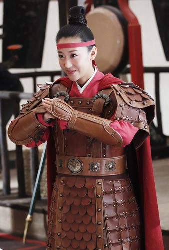 Mu Gui Ying Assumes Command 《穆桂英挂帅》 (2012)