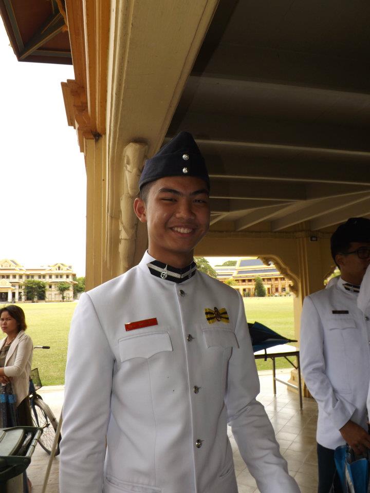 ผู้เข้าประกวดนางสาวไทย เยี่ยมชมโรงเรียนวชิราวุธ วิทยาลัย