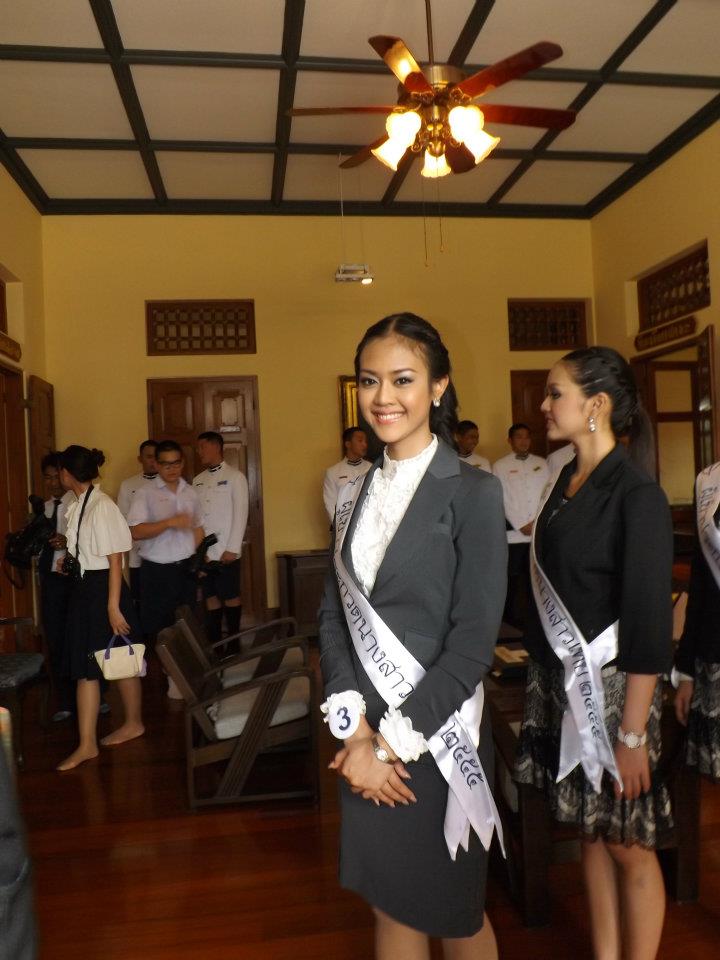 ผู้เข้าประกวดนางสาวไทย เยี่ยมชมโรงเรียนวชิราวุธ วิทยาลัย