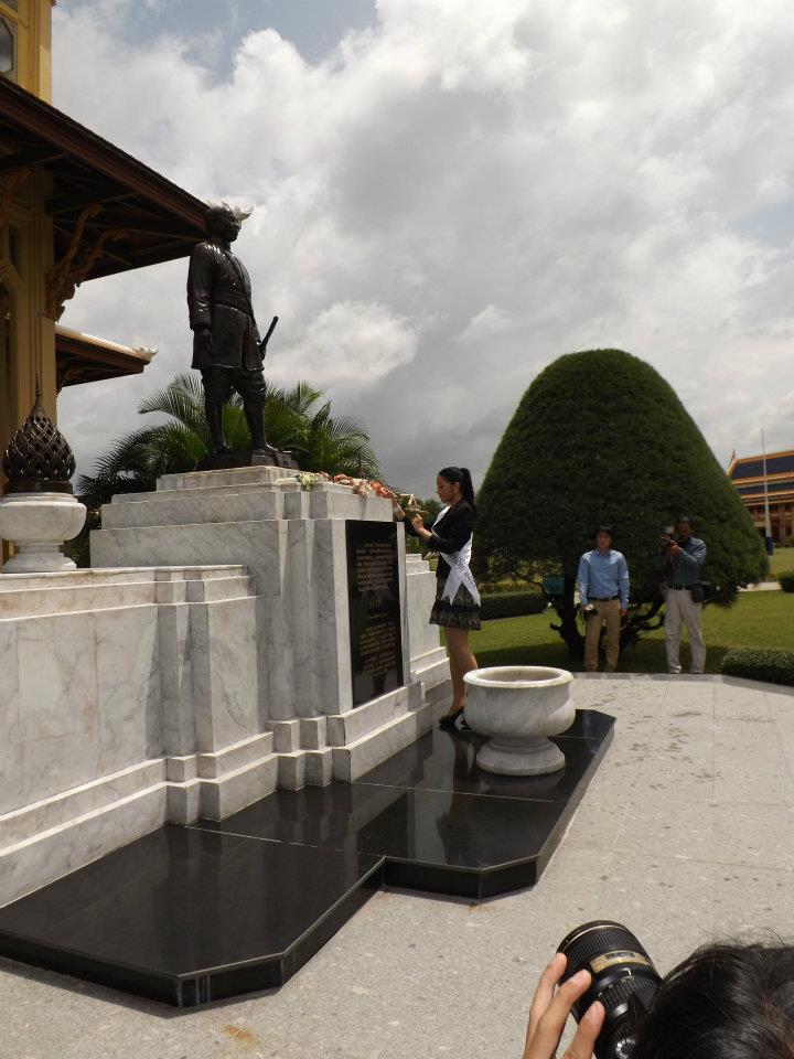 ผู้เข้าประกวดนางสาวไทย เยี่ยมชมโรงเรียนวชิราวุธ วิทยาลัย