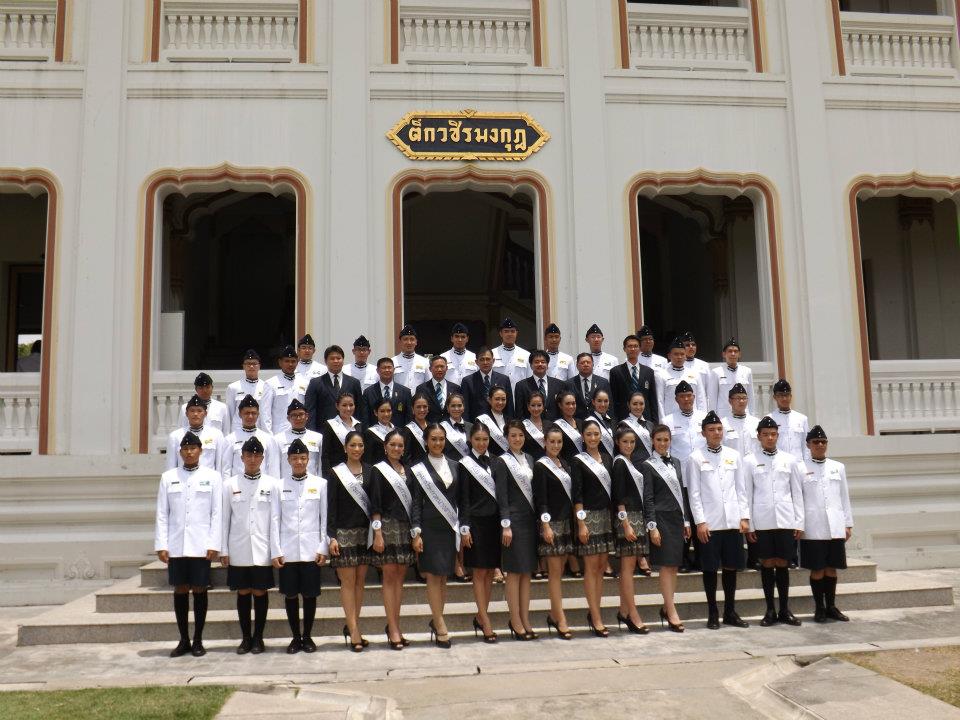 ผู้เข้าประกวดนางสาวไทย เยี่ยมชมโรงเรียนวชิราวุธ วิทยาลัย