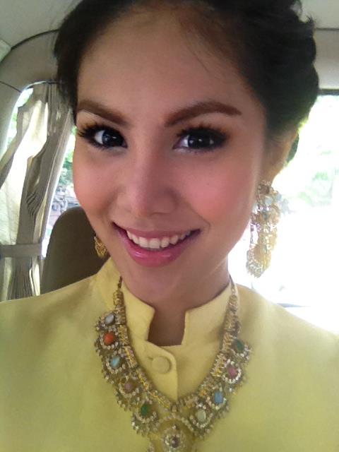 น้องแนน สุพัตรา จูเจริญ รองMUT2012 ในชุดไทย