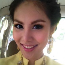 น้องแนน  สุพัตรา จูเจริญ รองMUT2012 ในชุดไทย