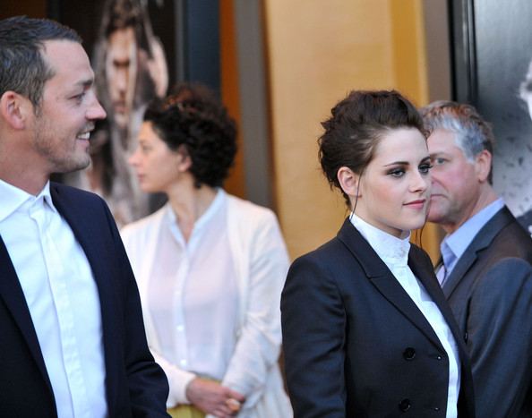 robert pattinson  and kristen stewart