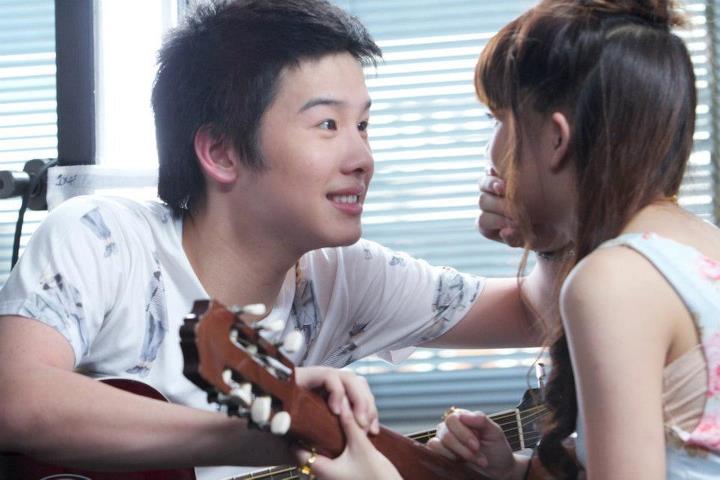 VIRGIN AM I&hellip;รักแรกกระแทกจิ้น