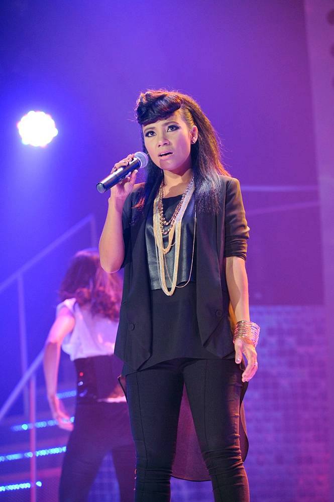 แกร่งเจอแกร่ง กิ๊ก วารุณี ปะทะ ดาวิด คิม