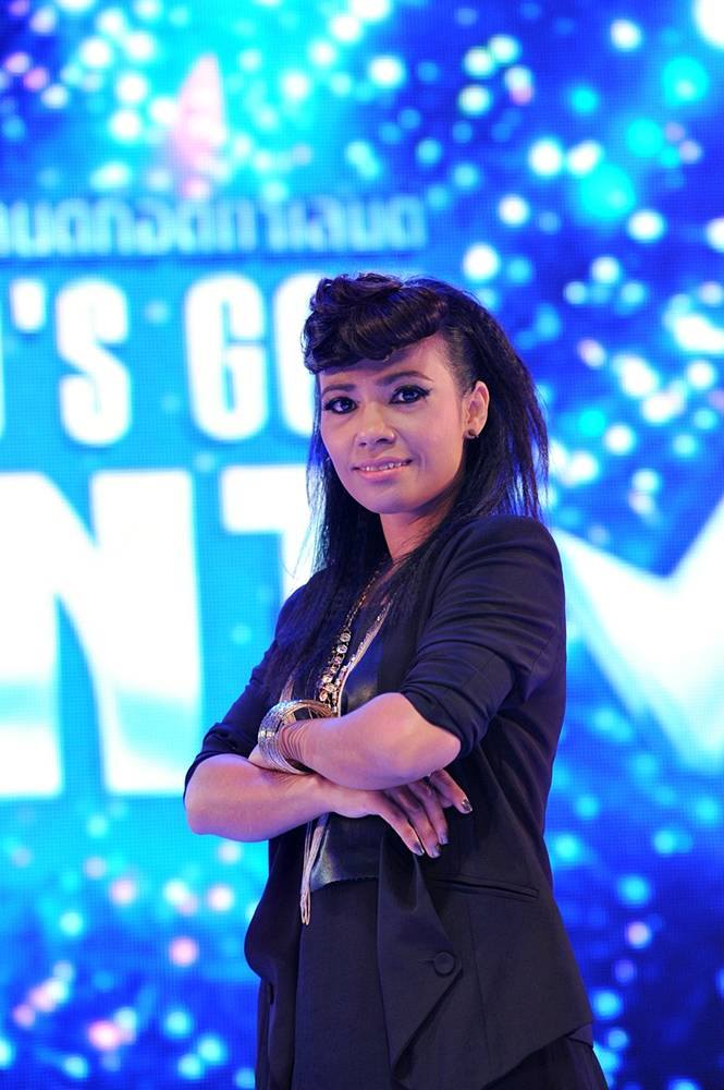 แกร่งเจอแกร่ง กิ๊ก วารุณี ปะทะ ดาวิด คิม