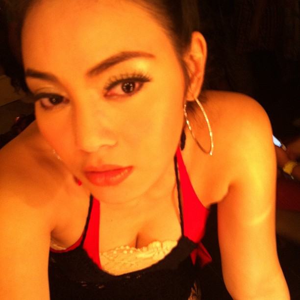 ตั๊ก-บงกช รับกดดันบทโชว์นมใน จัน ดารา