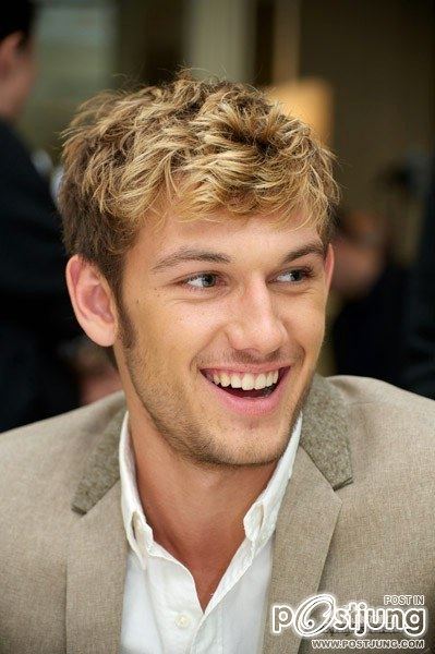 Alex Pettyfer