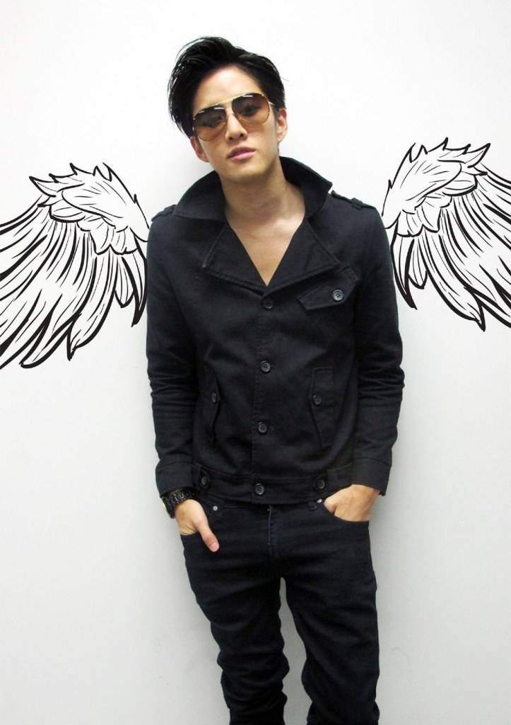 ไมค์ พิรัชต์ @ Pre-Freshy Magazine vol.1 Issue 19 August 2012