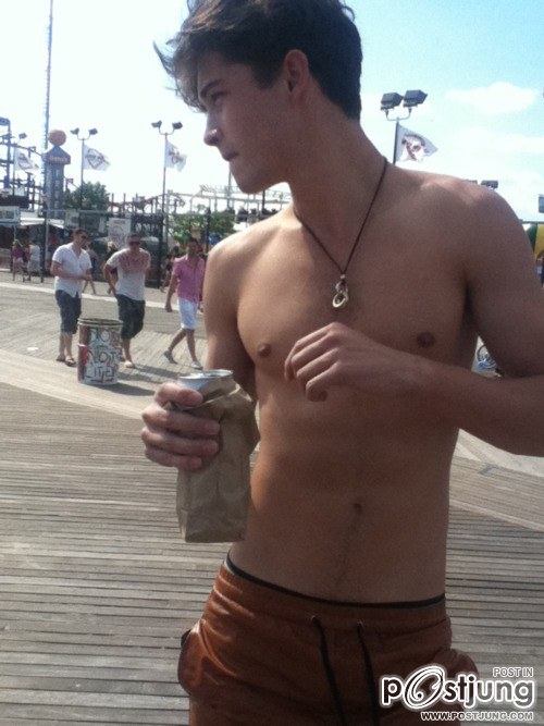 หล่อ น่ารัก ฝรั่งๆ