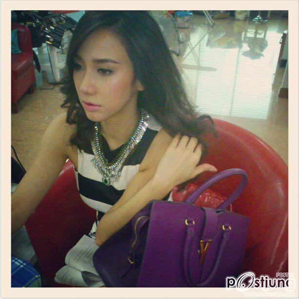 เปิดคลังกระเป๋าราคาหลายล้าน ของ Superstar "อั้ม พัชราภา"!!