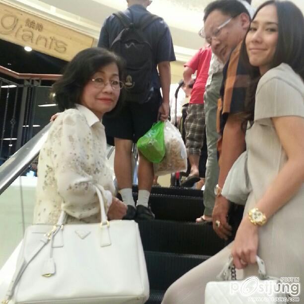 เปิดคลังกระเป๋าราคาหลายล้าน ของ Superstar "อั้ม พัชราภา"!!