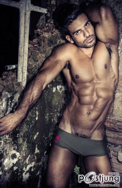 Sidney by L&euml;o Castro