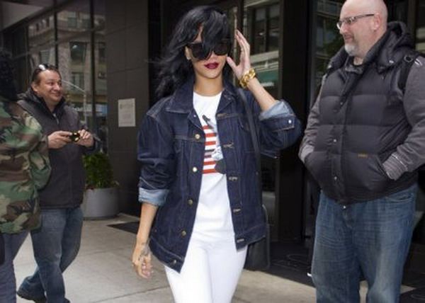 แฟนเก่าริฮานนาตีกันเลือดสาด