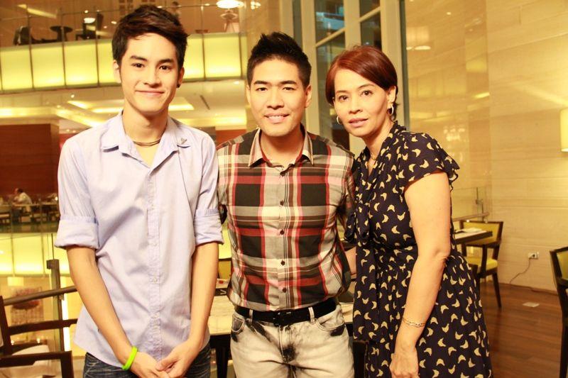 เปิดใจ เก้า จิรายุ พระเอกหนุ่มสุดฮอต ใน รายการวู้ดดี้เกิดมาคุย [5-8-55]